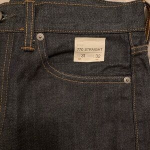 J. Crew 770 Straight Jean (Men's, 31 x 32) - "Riverton wash" (vintage resin)